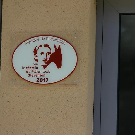 D'étape Et Table D'hôtes Les Airelles Couette-café *