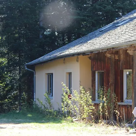 D'étape Et Table D'hôtes Les Airelles Chasserades